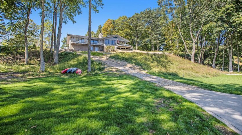 Gull Lake home on Turtle Hill for sale