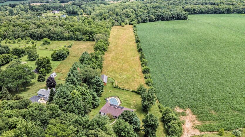 Galesburg home on 6 acres