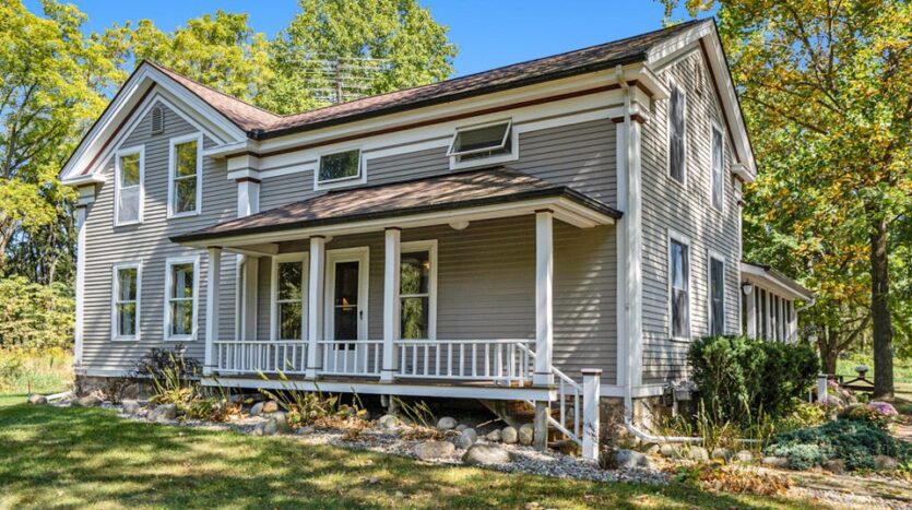 historic home on acreage in Kalamazoo