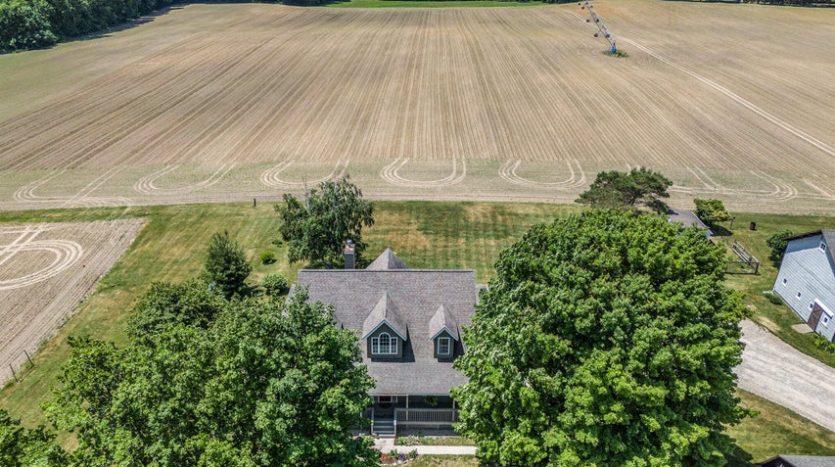 South Haven home on 4 acres