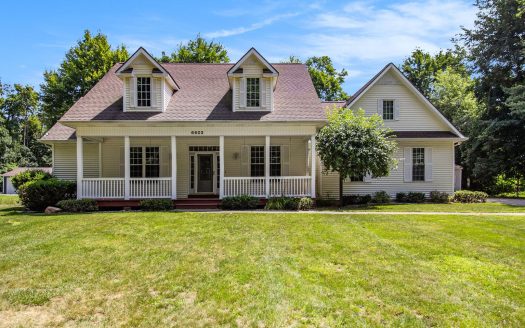 Kalamazoo country home on 2 acres
