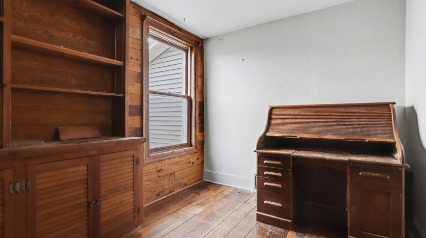 hunting property with home in Albion